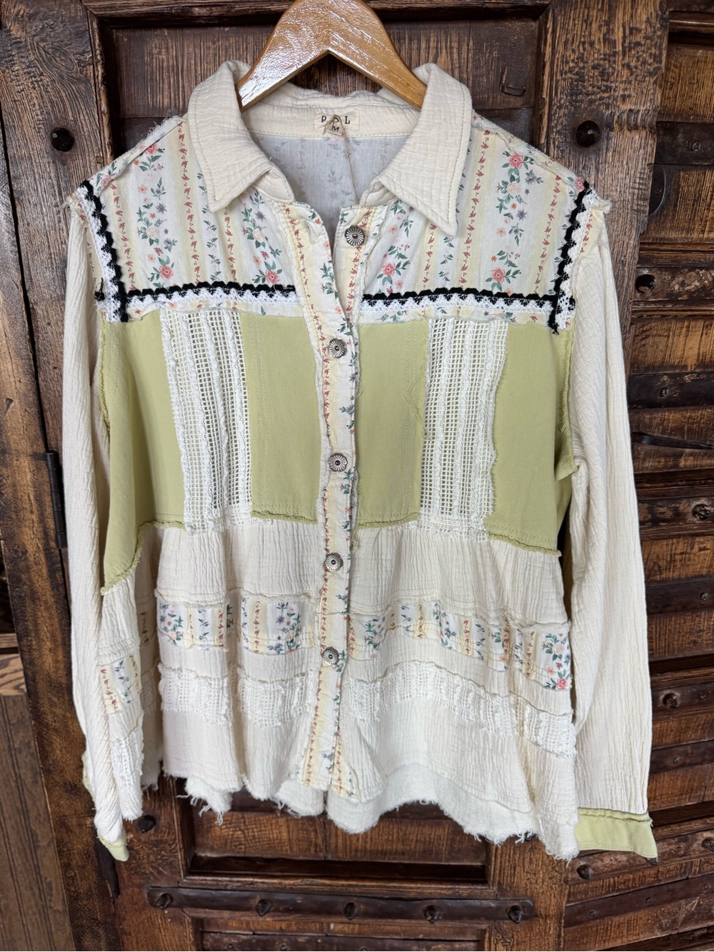 POL Women's Cream & Lime Patchwork Button-Up Top
